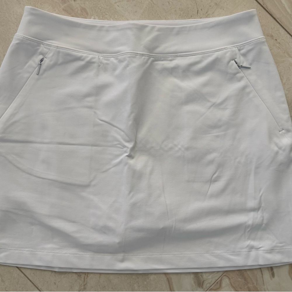 Tommy Bahama White Golf Skort Size Small
